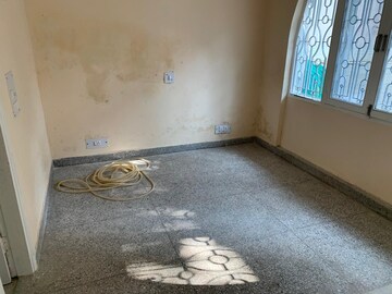 Room in 3 BHK Builder Floor at Palam Vihar Residents Association, Palam Vihar – for Rent