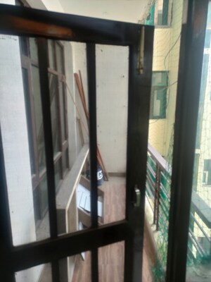 Building Lobby in 3 BHK Apartment at Somsons Imperial Towers, Dhakoli – for Sale