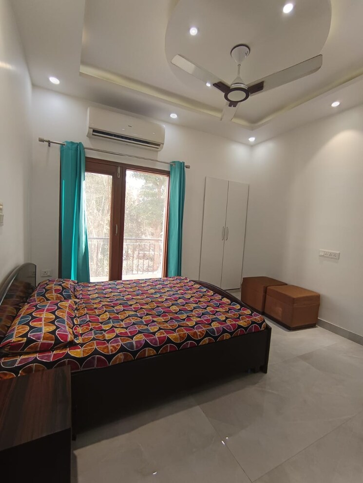 Bedroom, navbharat-apartments 2 Bedroom 1000 Sq.Ft. Apartment In Paschim Vihar Delhi 9127817