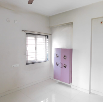 Room in 2 BHK Builder Floor at Kondapur – for Rent