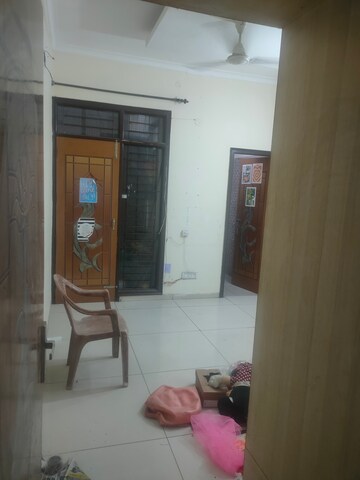 Bathroom in 3 BHK Apartment at Guru Nanak Enclave, Dhakoli – for Rent