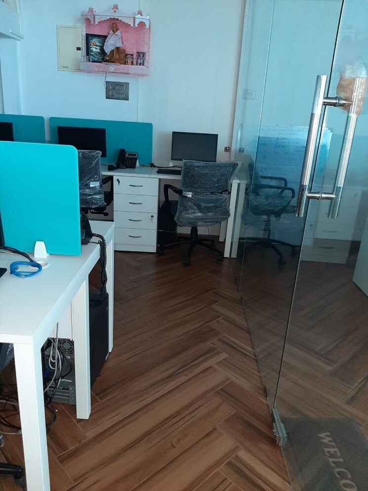 Team Area, nibr-1-aerocity Commercial Office Space 2050 Sq.Ft. In Sakinaka Mumbai 9127848