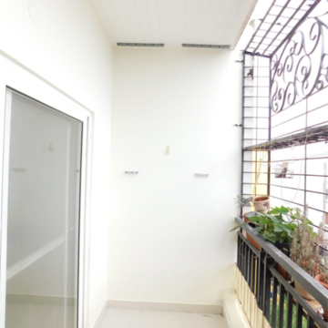 Balcony in 2 BHK Builder Floor at Kondapur – for Rent
