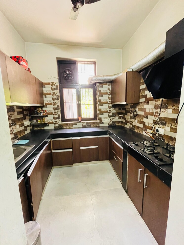 Kitchen, sector 46 2 Bedroom 1461 Sq.Ft. Builder Floor In Sector 46 Gurgaon 9127859