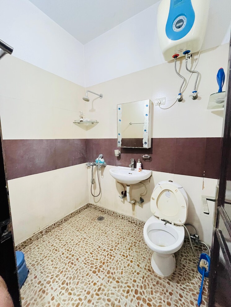 Team Area, sector 46 2 Bedroom 1461 Sq.Ft. Builder Floor In Sector 46 Gurgaon 9127859