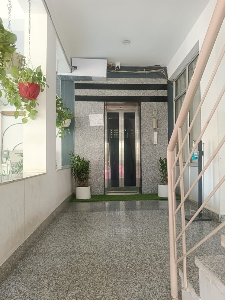Balcony, sector 40 1 Bedroom 729 Sq.Ft. Builder Floor In Sector 40 Gurgaon 9127873