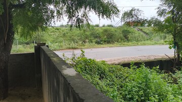 Plot Area in  Land at DelhI-Jaipur Expressway – for Rent