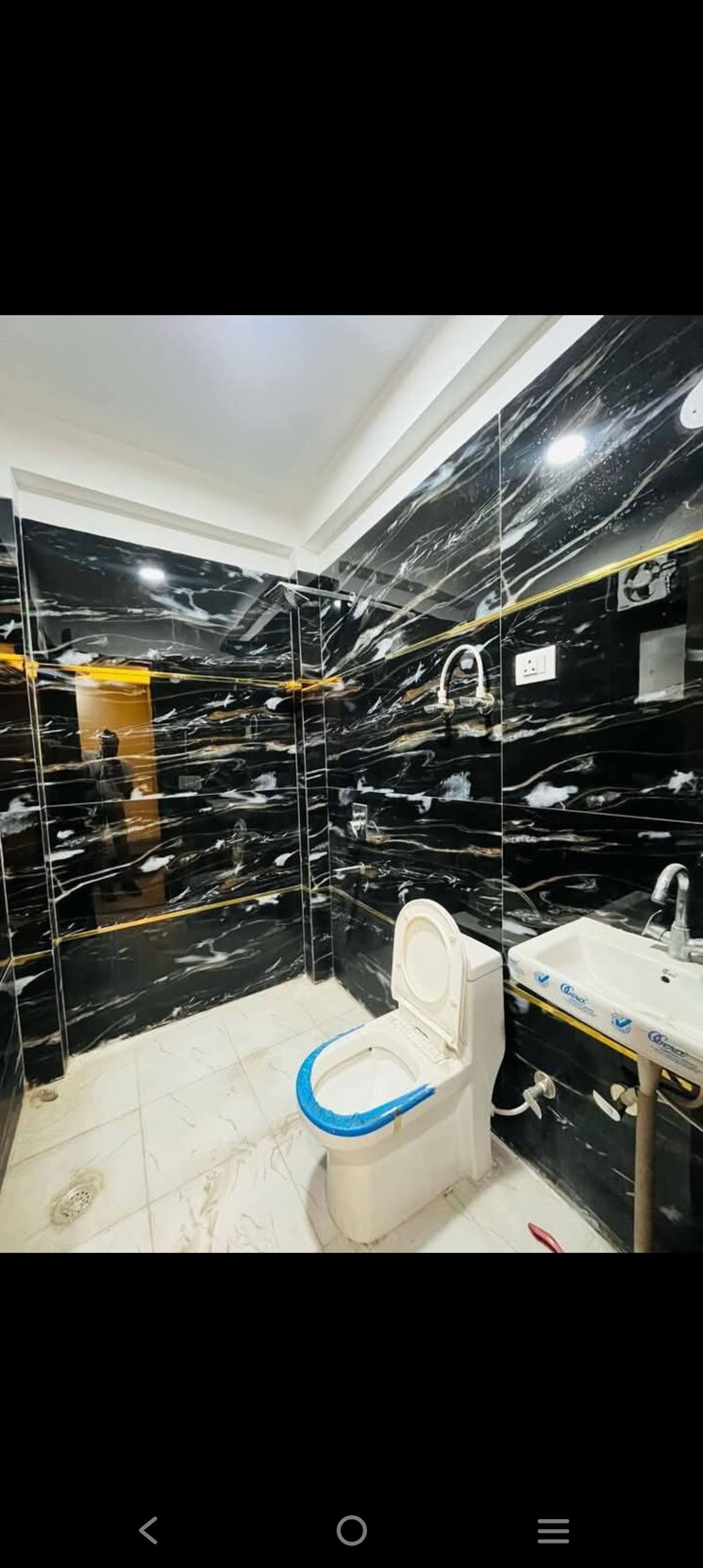 Gym, saket 2 Bedroom 950 Sq.Ft. Builder Floor In Saket Delhi 9127898