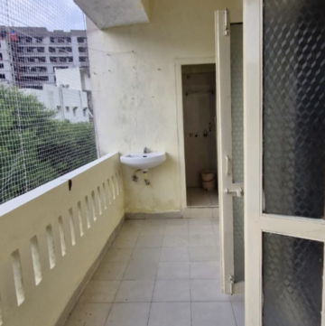 Balcony in 3 BHK Builder Floor at Kondapur – for Rent
