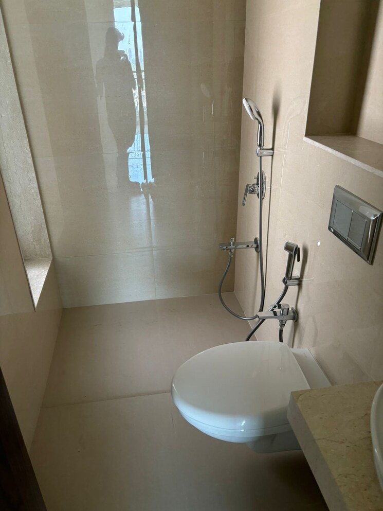 Bathroom, l-and-t-seawoods-residences 2 Bedroom 730 Sq.Ft. Apartment In Seawoods Navi Mumbai 9127900