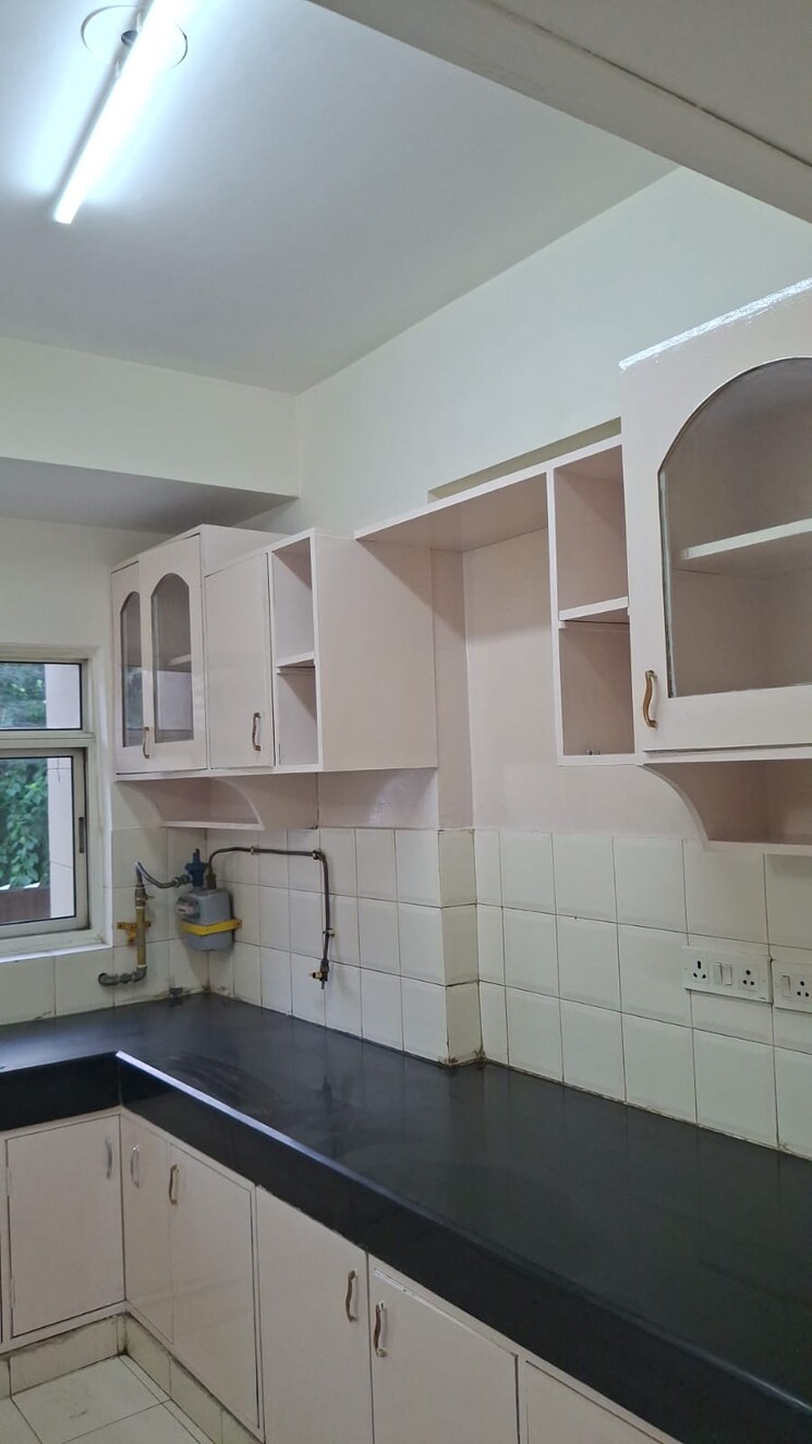 Kitchen, omaxe-the-olive-heights 4 Bedroom 2200 Sq.Ft. Apartment In Sector 56 Gurgaon 9127927