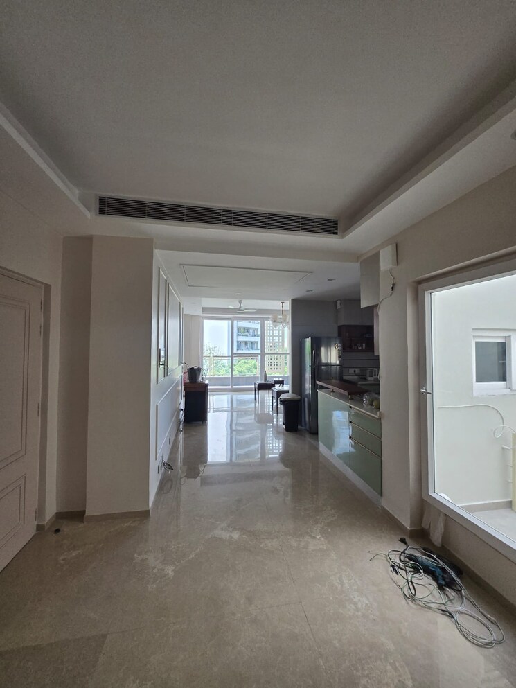  Parking, omaxe-the-olive-heights 4 Bedroom 2200 Sq.Ft. Apartment In Sector 56 Gurgaon 9127927