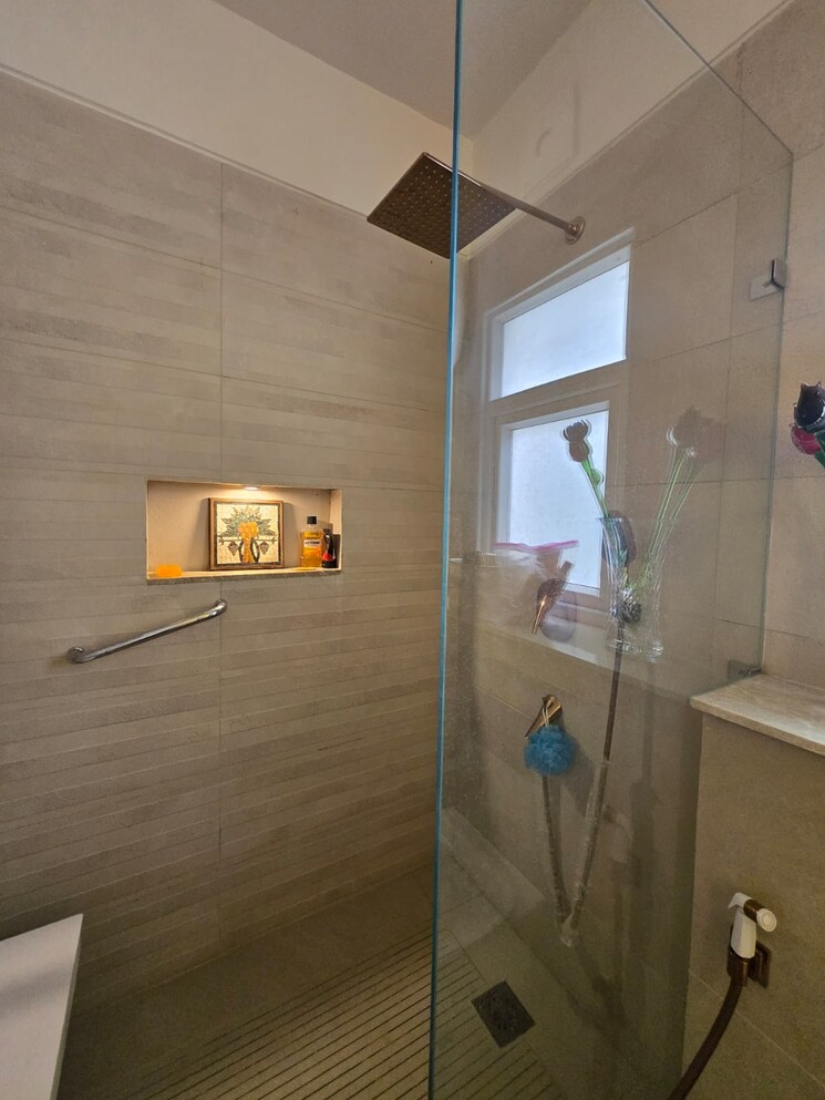 Bathroom, omaxe-the-olive-heights 4 Bedroom 2200 Sq.Ft. Apartment In Sector 56 Gurgaon 9127927