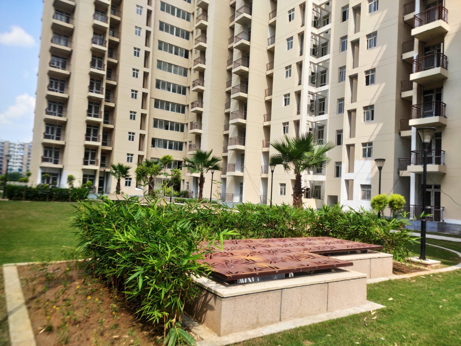 3.5 BHK + Servant Room Apartment For Sale in BPTP Park Elite Premium