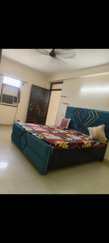 1 BHK Builder Floor For Rent in Saket