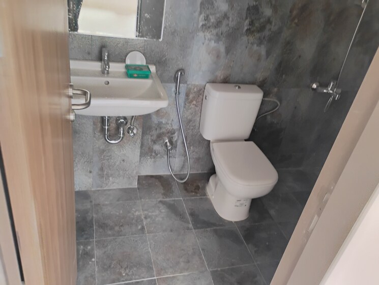 Bathroom, nanded-city-sur 2 Bedroom 980 Sq.Ft. Apartment In Nanded Pune 9128075