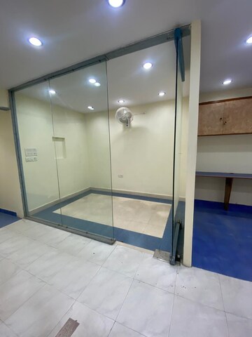 Room in  Office Space at Lajpat Nagar I – for Rent