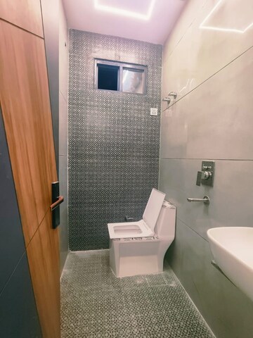 Bathroom in 2 BHK Builder Floor at Dwarka – for Rent