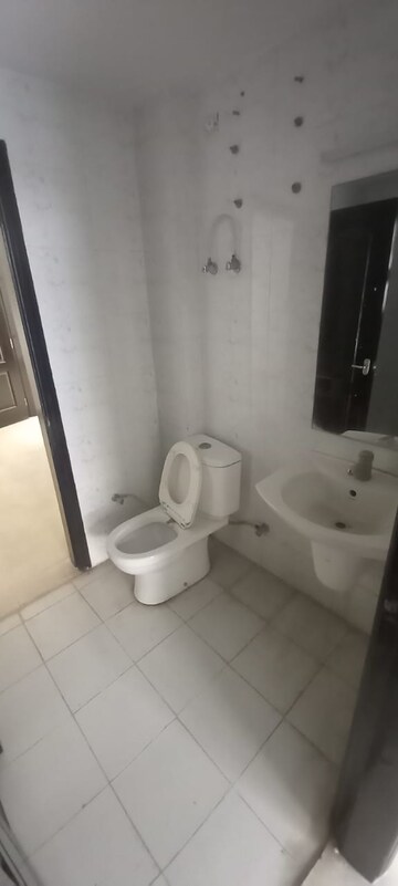 Bathroom in 4 BHK Apartment at Omaxe New Chandigarh, North Mullanpur – for Rent