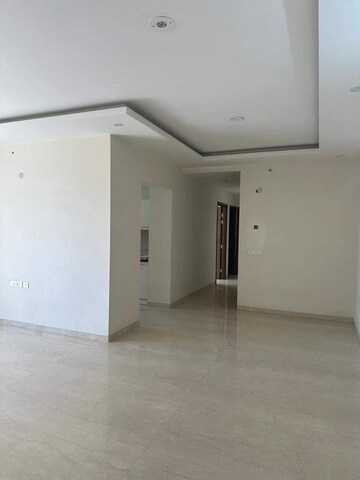 Room in 3.5 BHK Apartment at Omaxe New Chandigarh, North Mullanpur – for Rent