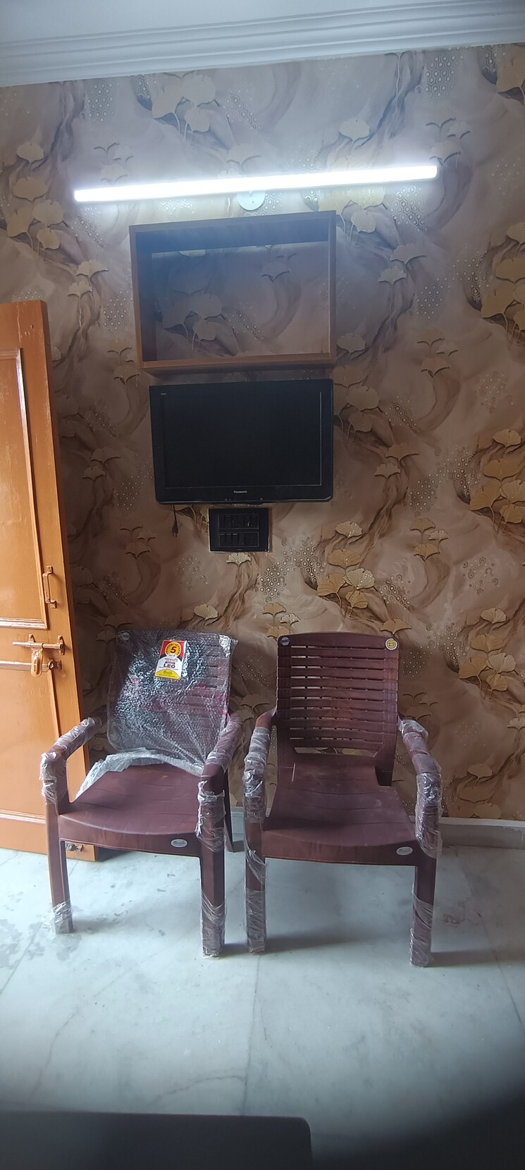 Living Room, ashok nagar 1 RK 300 Sq.Ft. Builder Floor In Ashok Nagar Delhi 9128133