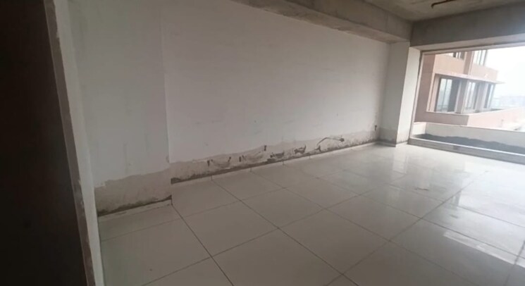 Room, vastrapur Commercial Office Space 995 Sq.Ft. In Vastrapur Ahmedabad 9128126