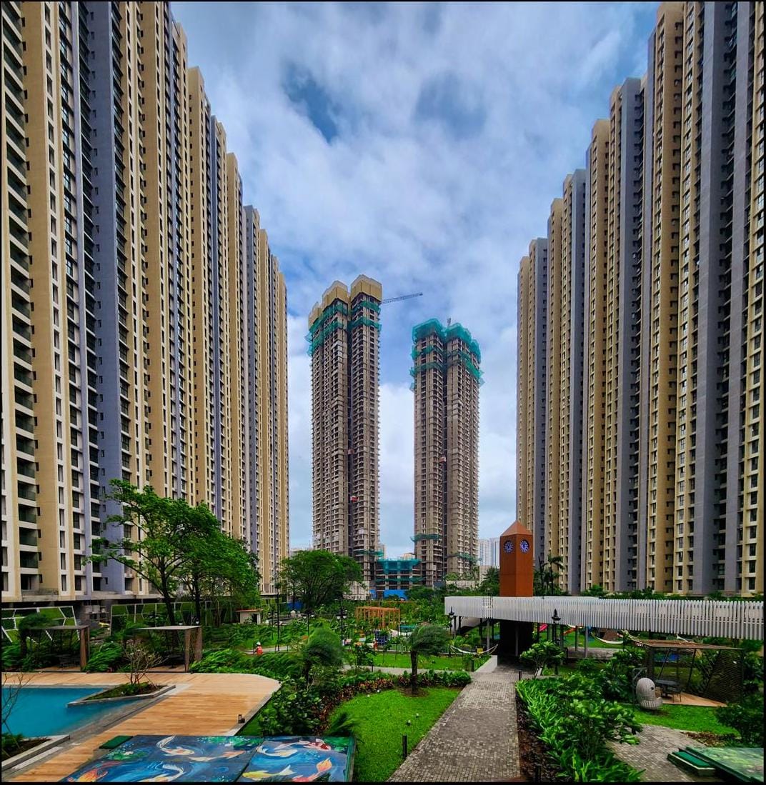 3 BHK 814 Sq.Ft. Apartment in Raymond Ten X Era