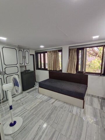 Bedroom in 2.5 BHK Apartment at Chawla House, Cuffe Parade – for Rent