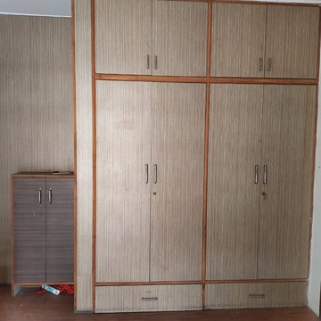 Room in 2 BHK Apartment at TDI City Kingsbury, Sector 61 – for Rent