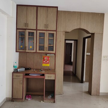 Room in 2 BHK Apartment at TDI City Kingsbury, Sector 61 – for Rent