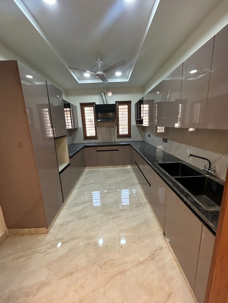Kitchen, sector 85 3 Bedroom 3150 Sq.Ft. Builder Floor In Sector 85 Faridabad 9128239
