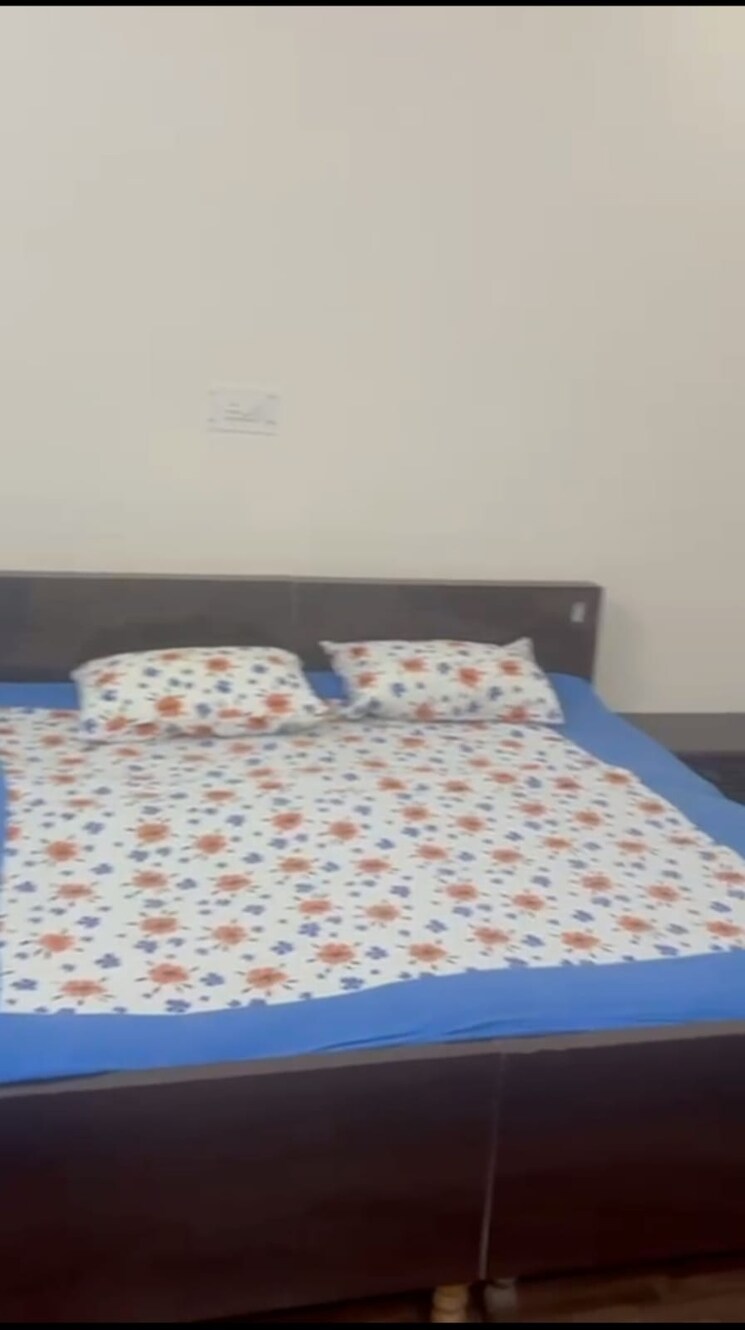 Bedroom, rwa-apartments-sector-45 3 Bedroom 310 Sq.Mt. Independent House In Sector 45 Noida 9128230