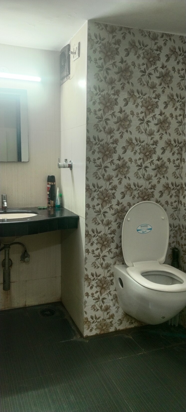 Attached Bathroom, parmeshwari-center Commercial Office Space 365 Sq.Ft. In Mulund West Mumbai 9128275