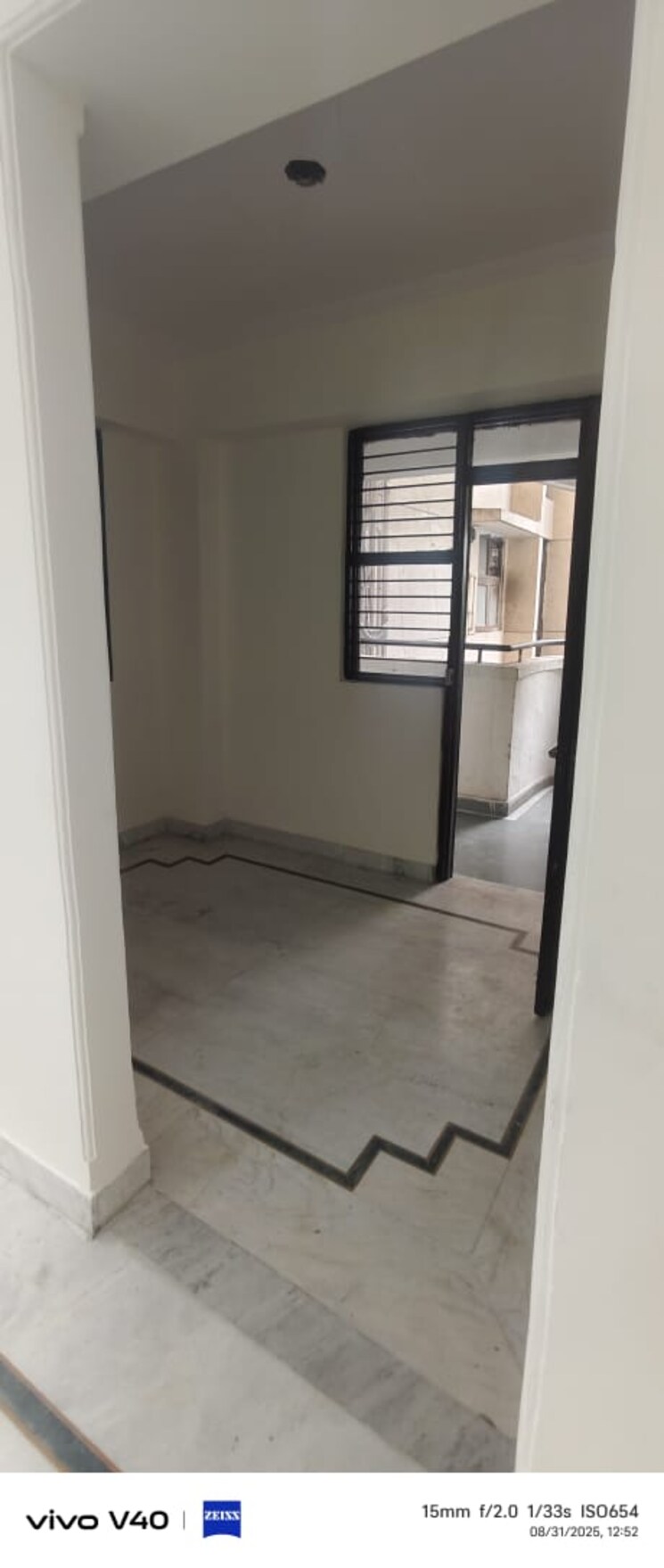 Room, sector 12 dwarka 3 Bedroom 1400 Sq.Ft. Apartment In Sector 12 Dwarka Delhi 9128285