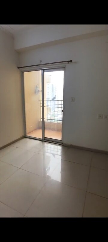 Room in 2 BHK Apartment at Himalaya Pride, Tech Zone 4 Greater Noida – for Sale