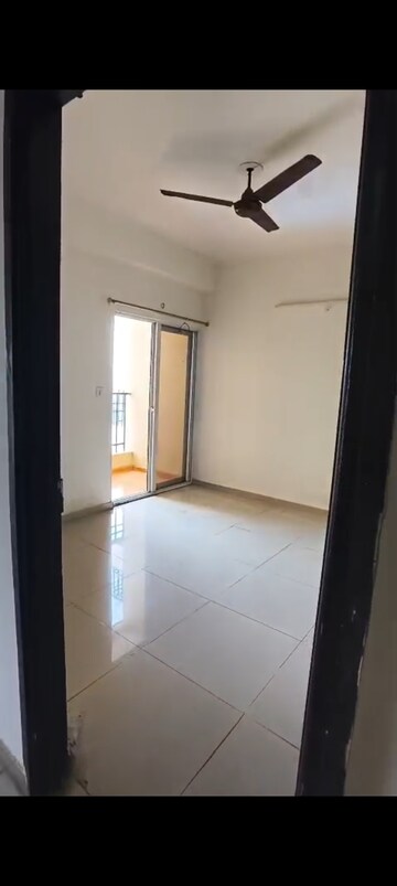 Room in 2 BHK Apartment at Himalaya Pride, Tech Zone 4 Greater Noida – for Sale