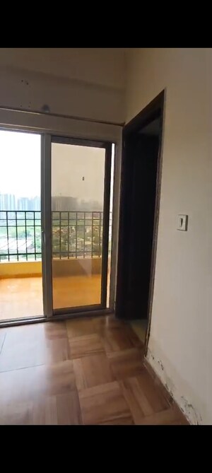 Room in 2 BHK Apartment at Himalaya Pride, Tech Zone 4 Greater Noida – for Sale