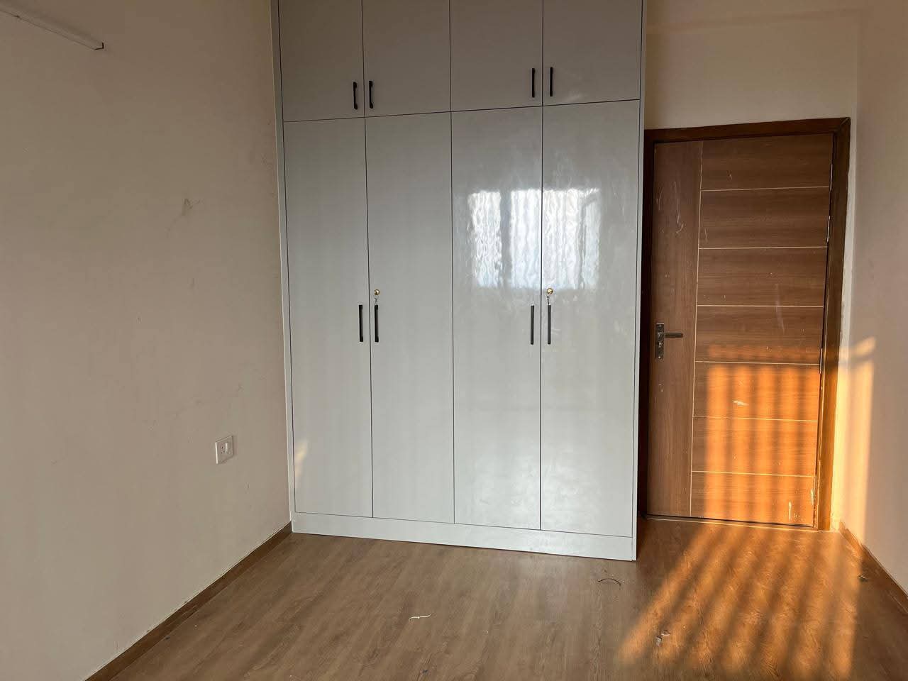 3 BHK + Servant Room Apartment For Sale in Tulip Yellow