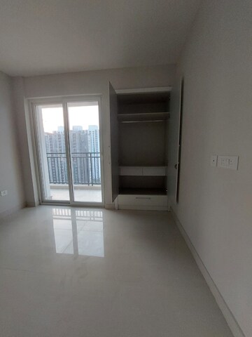 2 BHK Apartment For Rent in Sikka Karnam Greens, Sector 143b