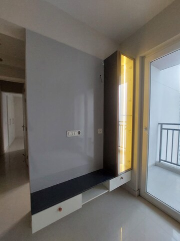 Room in 2 BHK Apartment at Sikka Karnam Greens, Sector 143b – for Rent