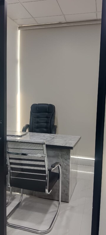 Furnished Amenities in  Office Space at Gaur City Mall, Sector 4 Greater Noida – for Sale