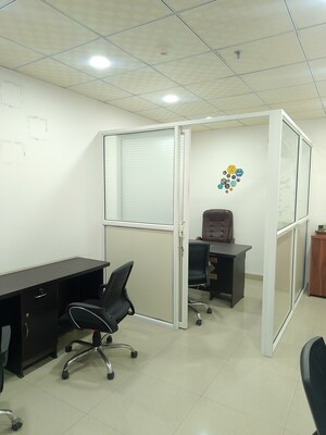  Office Space For Sale in Gaur City Mall, Sector 4 Greater Noida