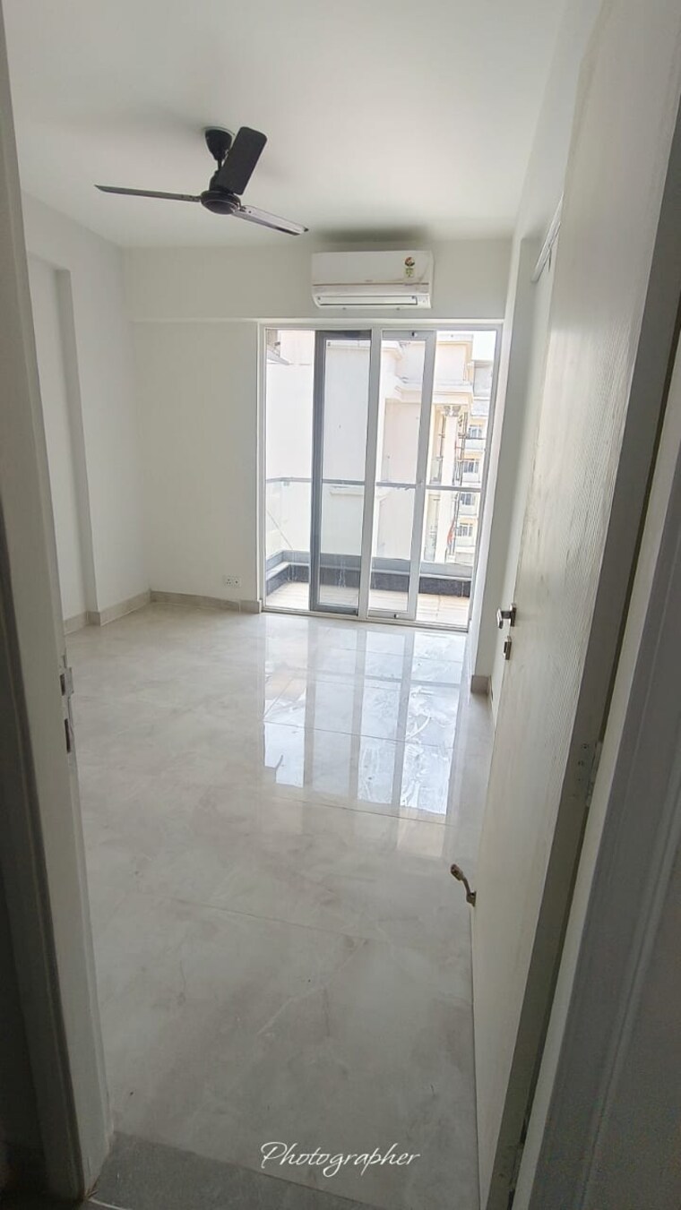 Room, signature-global-city-81 3 Bedroom 1387 Sq.Ft. Apartment In Sector 81 Gurgaon 9128373