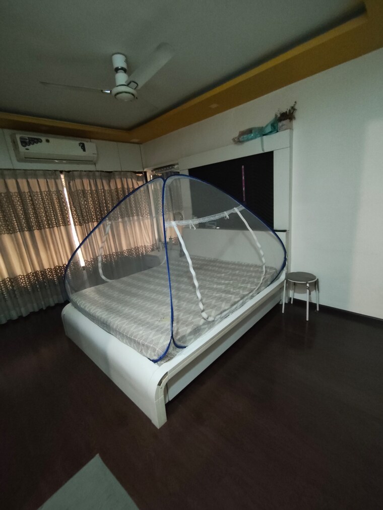 Master Bedroom, vrindavan-society-thane-west 1 Bedroom 540 Sq.Ft. Apartment In Vrindavan Society Thane 9128389