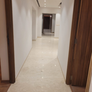 Building Lobby in 4 BHK Apartment at M3M Merlin, Sector 67 – for Rent