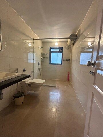 Team Area in 2 BHK Villa at Juhu Jivan, Juhu – for Rent