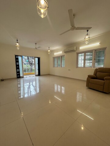 Living Room in 2 BHK Villa at Juhu Jivan, Juhu – for Rent