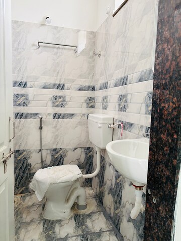 Bathroom in 2 BHK Builder Floor at Kondapur – for Rent