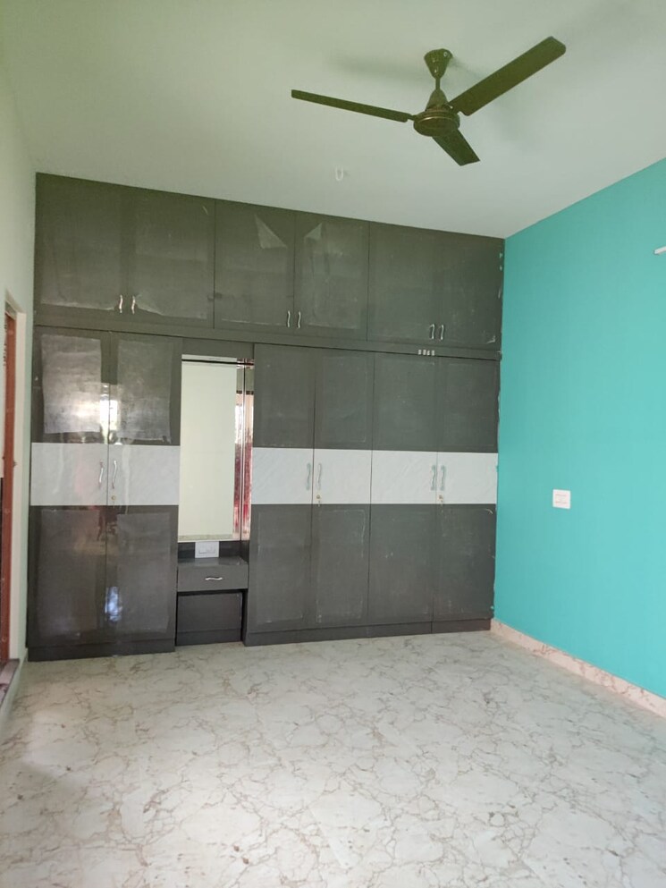 Room, bathlapalli 3 Bedroom 1200 Sq.Ft. Villa In Bathlapalli Hosur 9128392