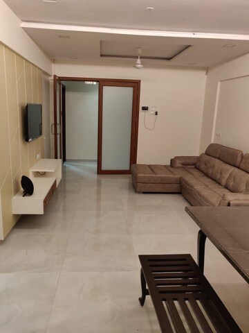 Team Area in 3 BHK Apartment at Yash Orion, Goregaon East – for Sale